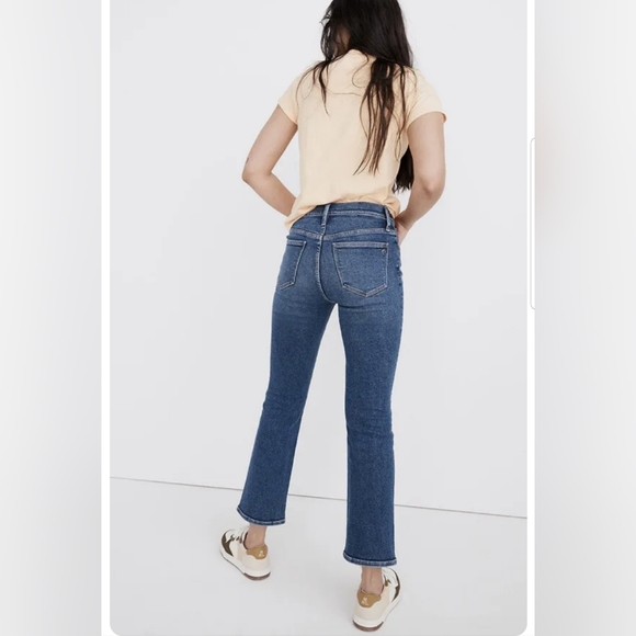 Madewell Cali Demi-Boot Jeans un Bodney Wash Size 27 Color Blue - Picture 2 of 16